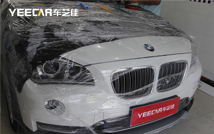 施工前引擎盖保护