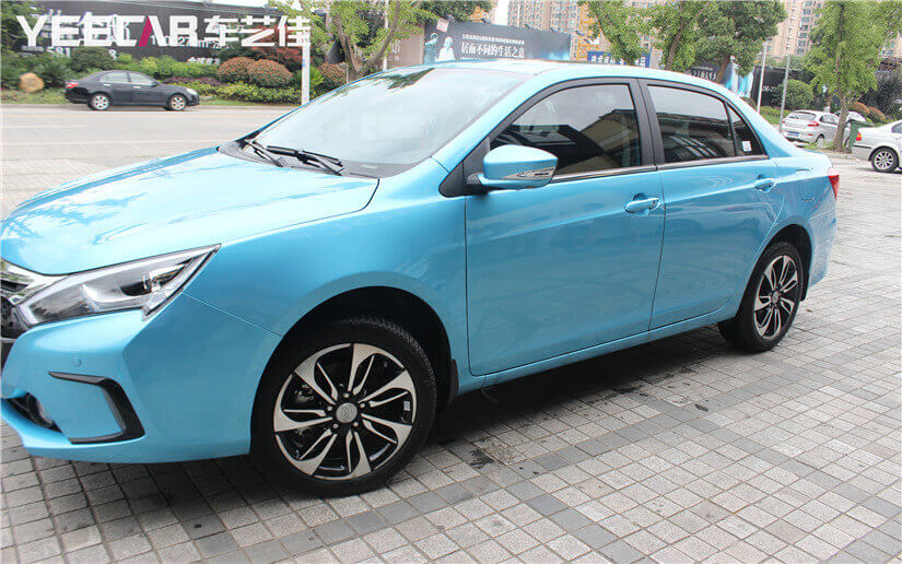 比亚迪秦前档赢领70