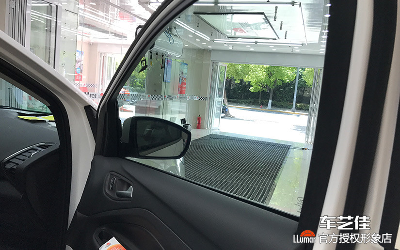 龙膜畅悦35 颜色通透视野清晰