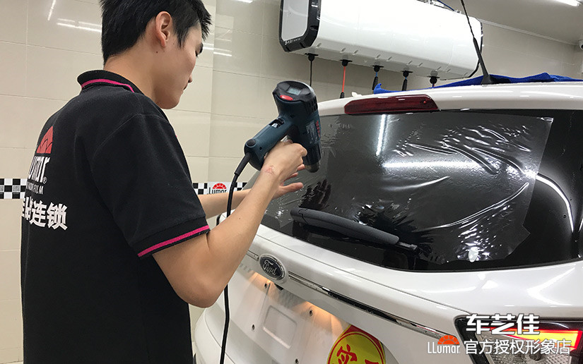 技师丰富的施工经验