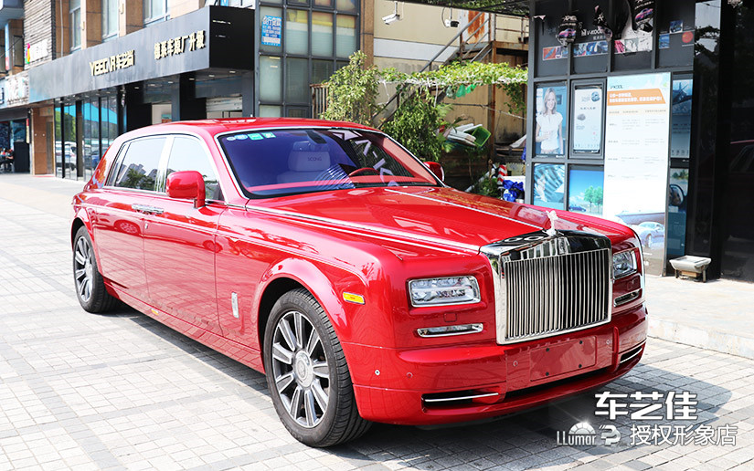 新一代劳斯莱斯幻影隐形车衣        