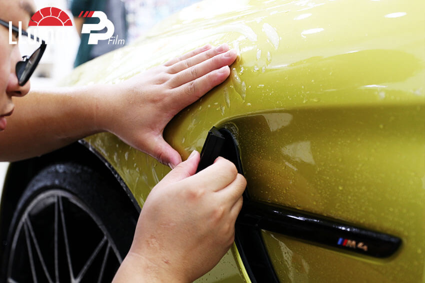 宝马M4车身贴膜