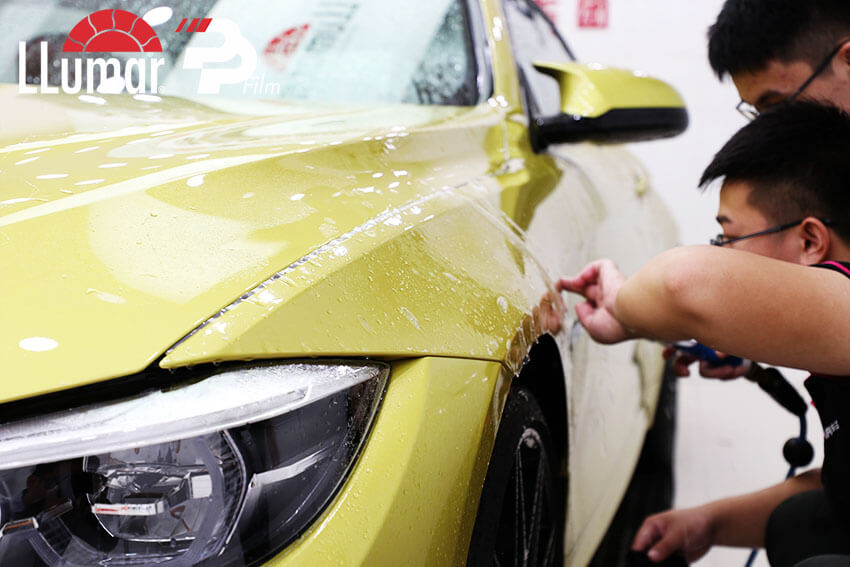 宝马M4高性能车型