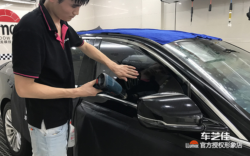 贴膜施工细节图