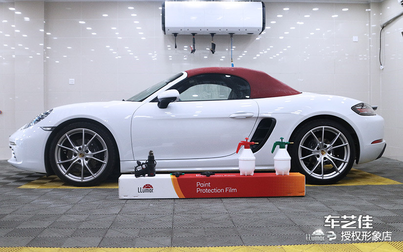 白色保时捷漆面保护膜施工案例