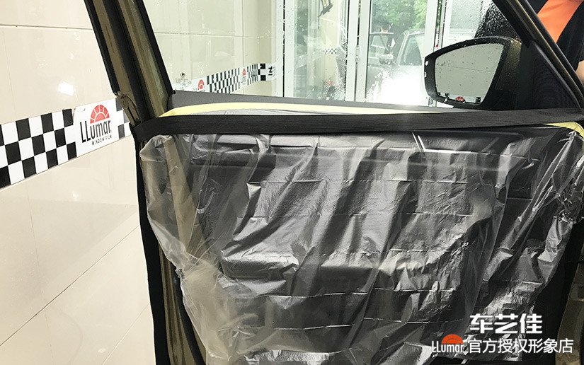 施工前门板保护