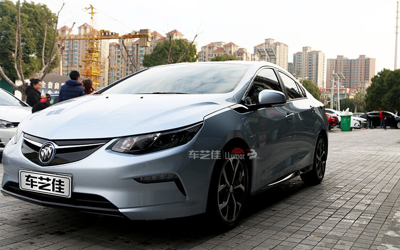 别克新能源室外