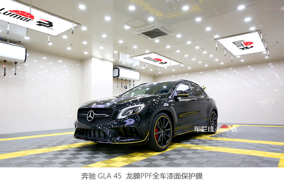 奔驰GLA 45   车衣效果图