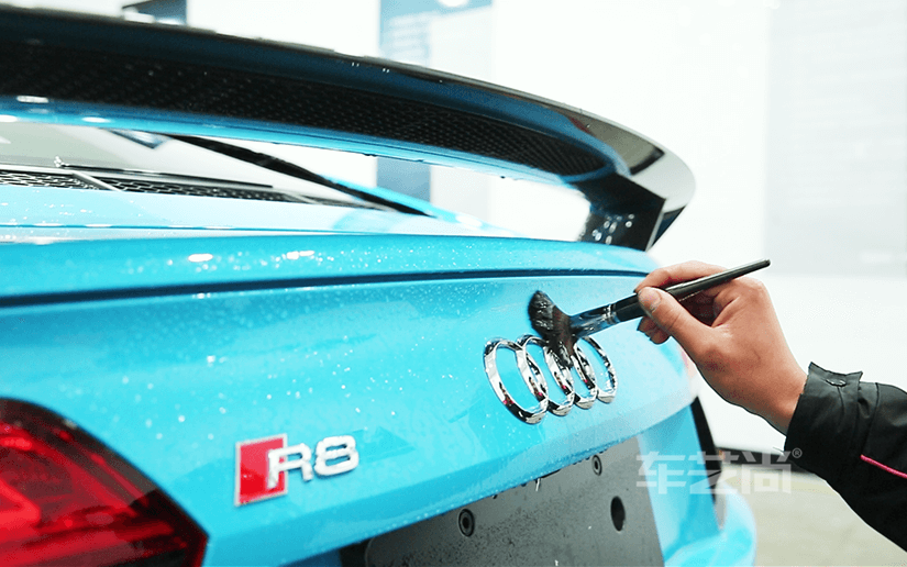 贴膜前精细洗车