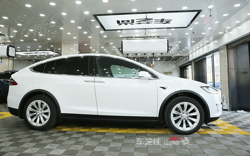 汽车贴膜案例侧面图