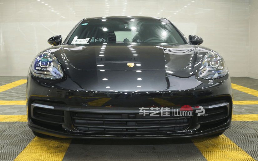 保时捷Panamera案例效果图