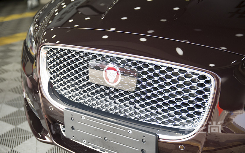 昂贵的原厂车漆