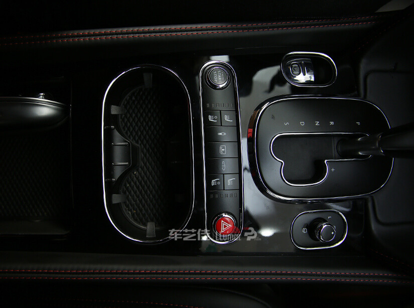 漂亮的内饰展示~