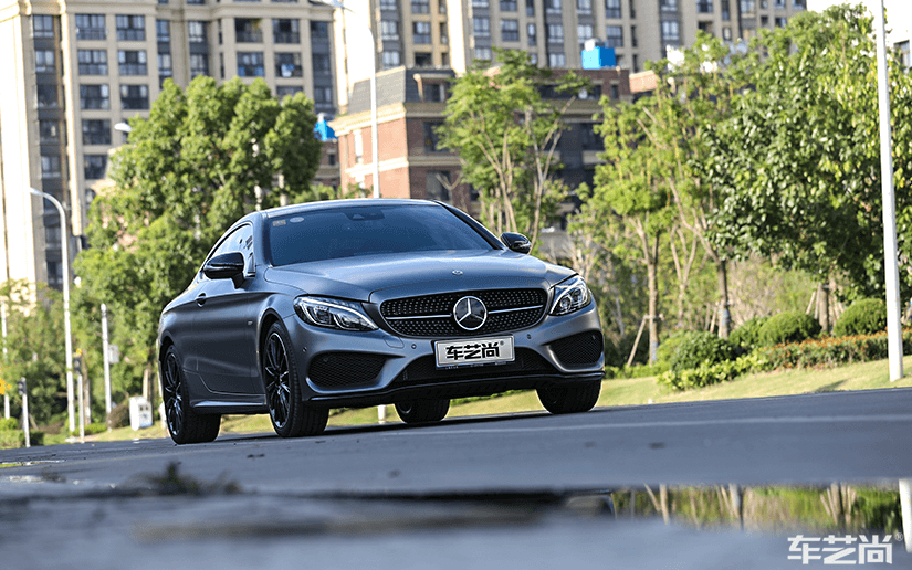 汽车贴隐形车衣是选择越厚的车衣就越好吗？