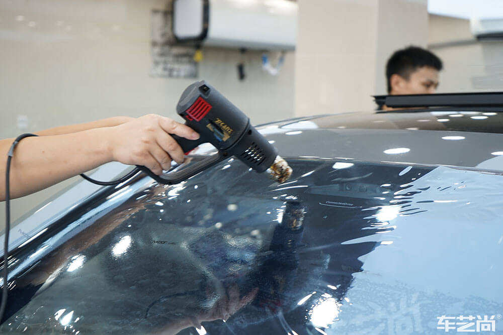 车膜内出现气泡要怎么处理？