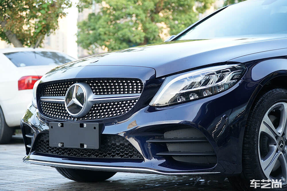 汽车为什么要贴隐形车衣？