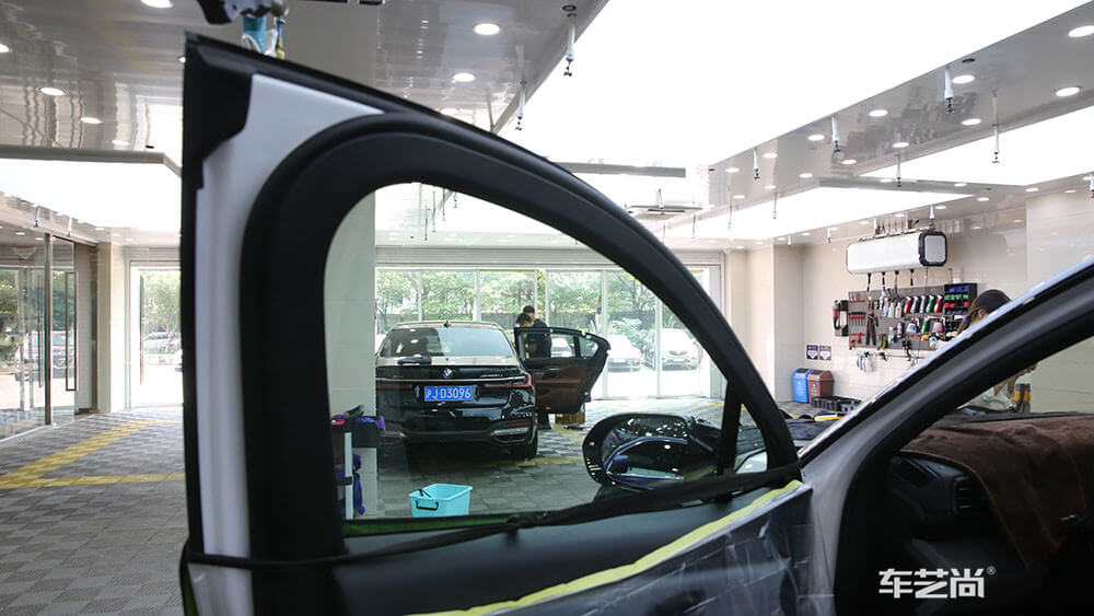 蔚来贴龙膜的汽车膜怎么样？（1）