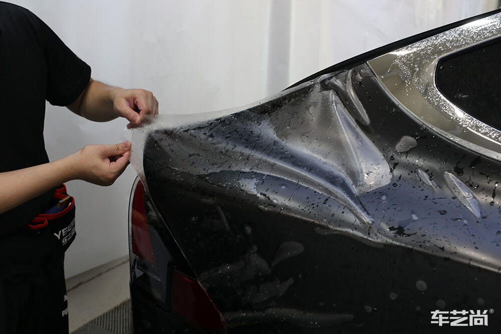 龙膜车衣怎么样，撕除的时候会留胶吗？