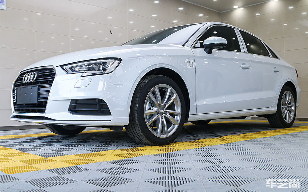 个人能自己贴汽车膜吗？