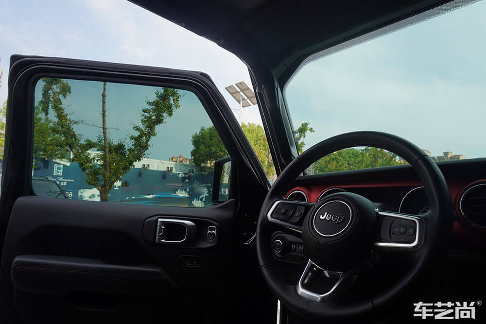 全车贴膜包括车身吗？