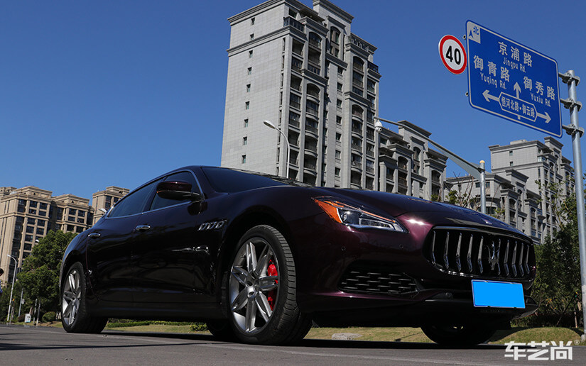 汽车膜怎么快速的撕掉？