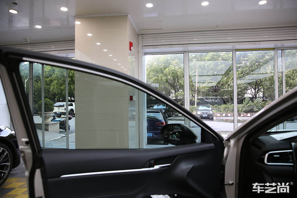 汽车贴龙膜隐形车衣会褪色吗？（6）