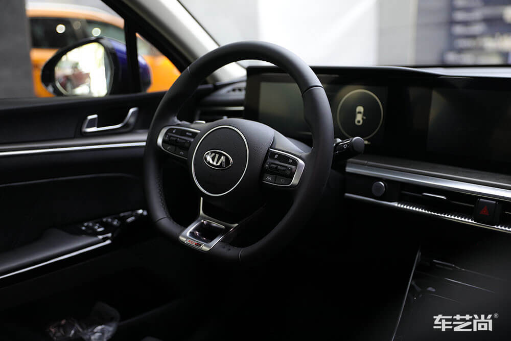 汽车贴膜选择哪种好？汽车膜多久换一次（8）