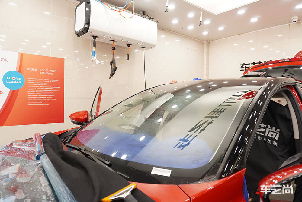 汽车贴膜的步骤有哪些？