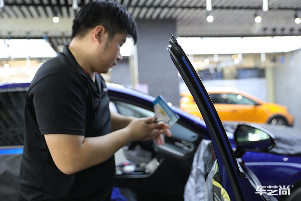 汽车贴膜选择哪种好？汽车膜多久换一次（1）