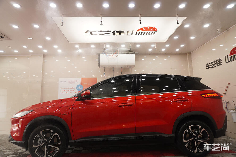 汽车贴膜的流程是什么？怎么贴？