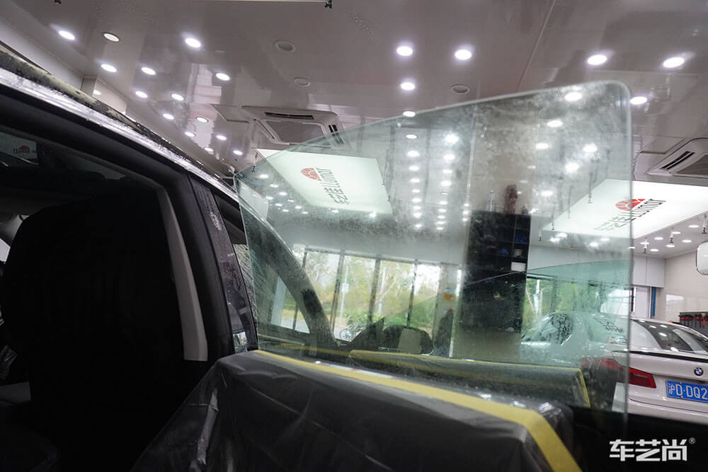 汽车膜颜色的深浅怎么选择？