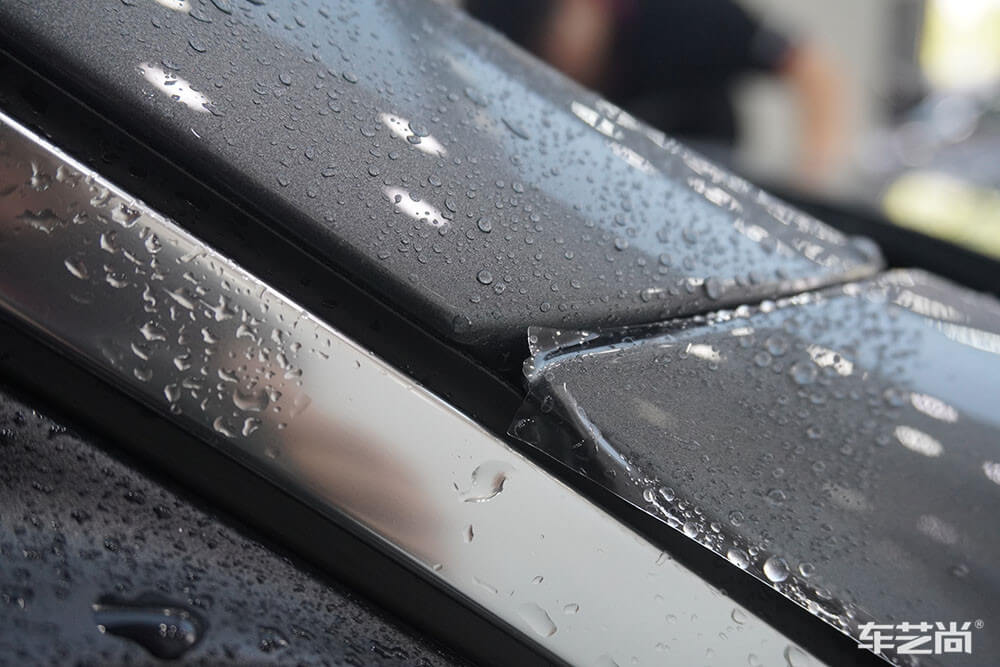 贴隐形车衣还有打蜡的必要吗？