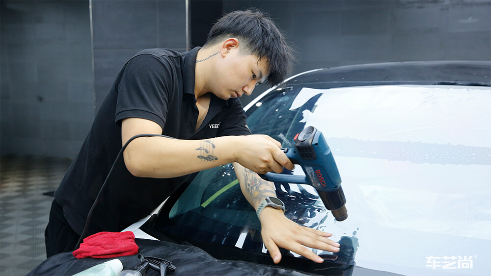 汽车贴膜深色好还是浅色好（2）