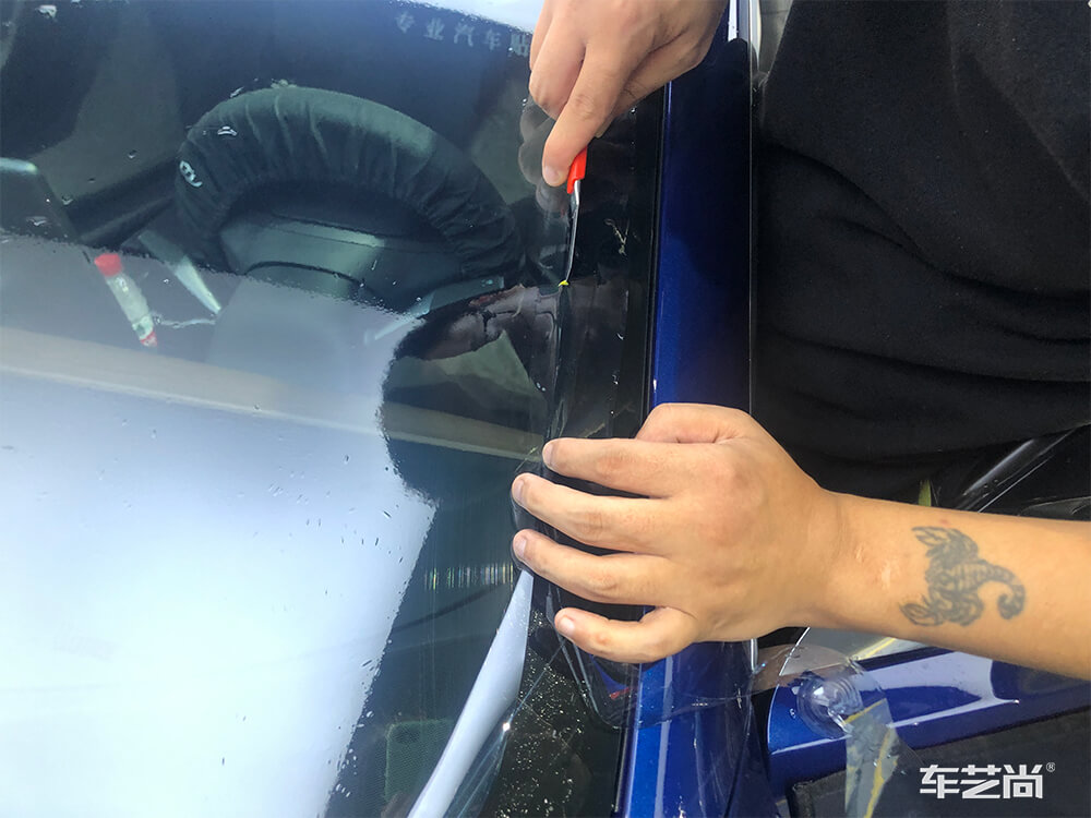 汽车膜可以自己贴么？自己贴汽车膜需要多久时间？（3）