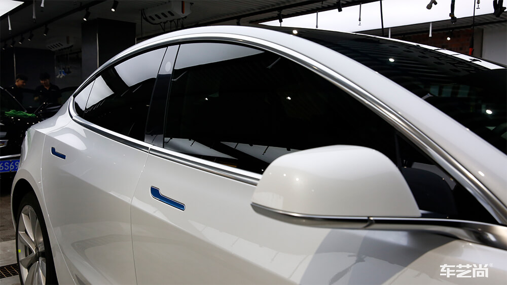 汽车贴膜深色好还是浅色好（8）