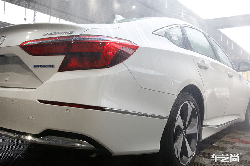 龙膜的汽车膜真假怎么分辨？