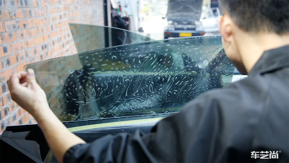 汽车贴膜深色好还是浅色好汽车贴膜深色好还是浅色好（7）