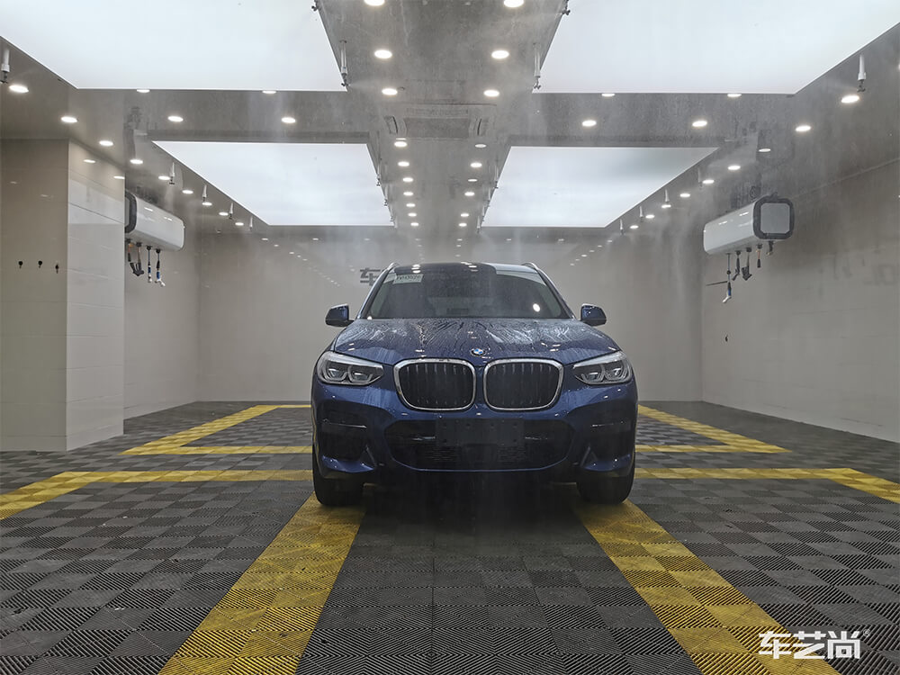 隐形车衣上的水痕如何清洁