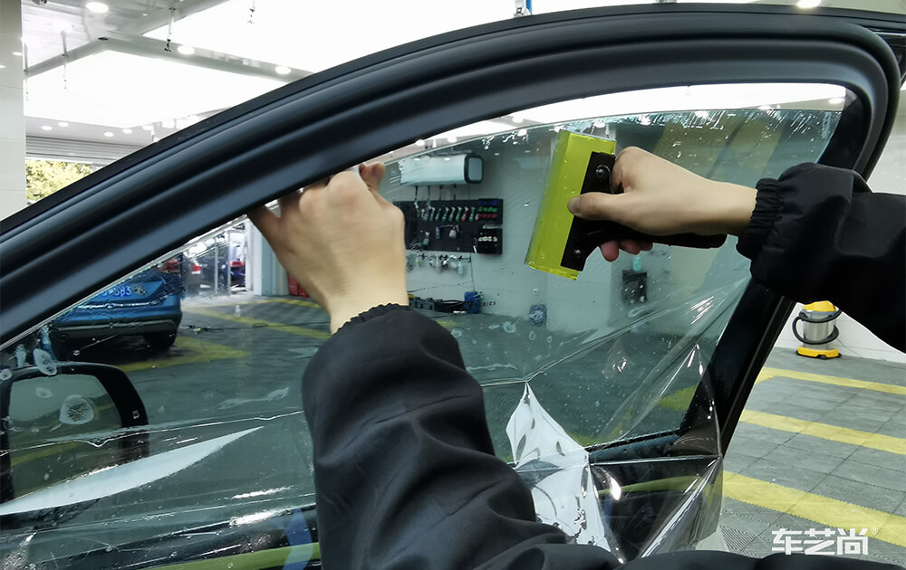 汽车贴膜有气泡怎么办（2）