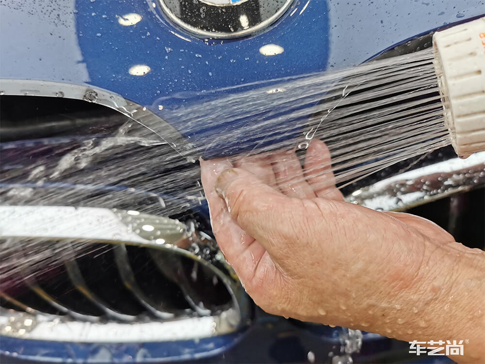 隐形车衣上的水痕如何清洁(2