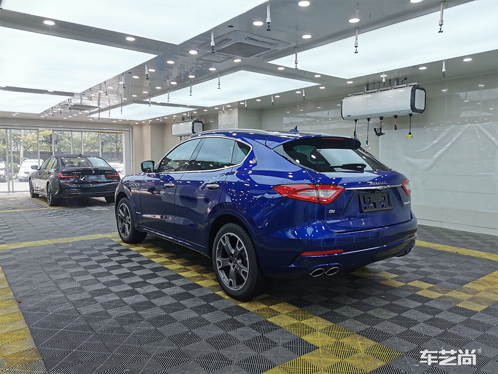 豪车贴车衣的时候会选择什么门店施工？