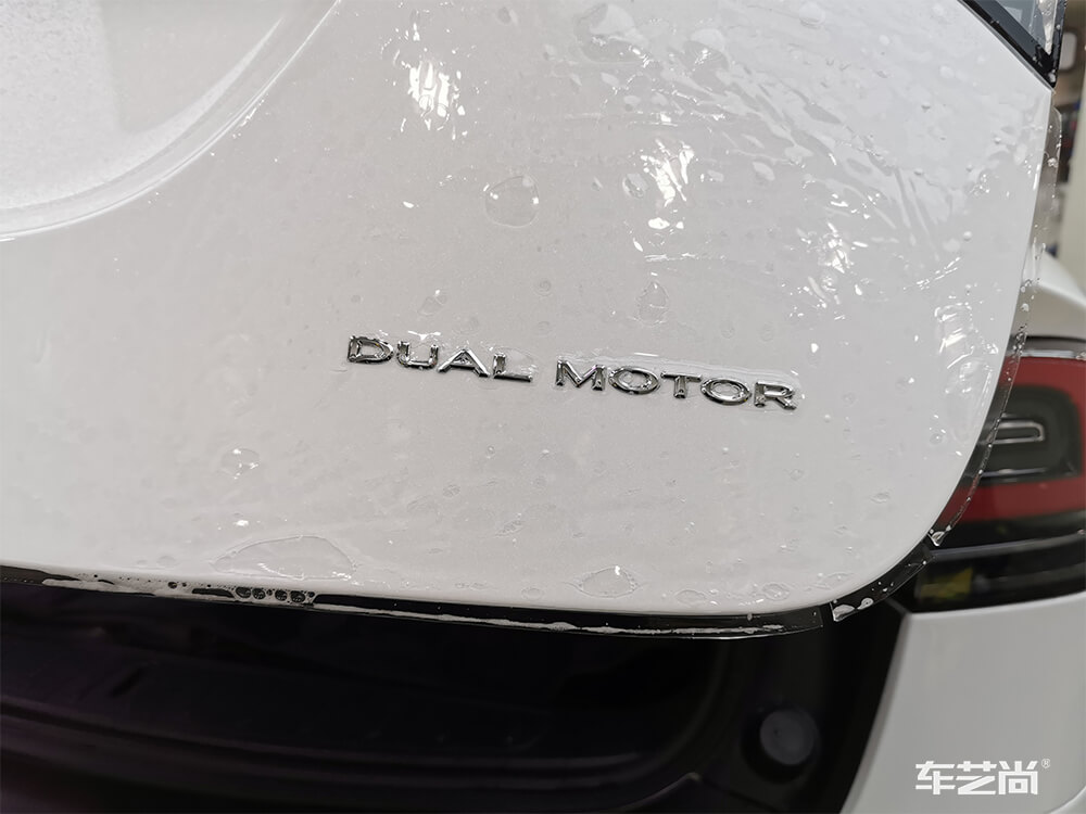 汽车贴了隐形车衣之后还用喷漆么？（5）