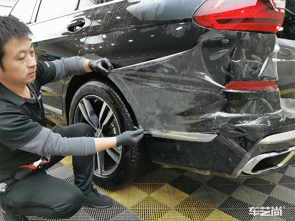 隐形车衣怎么刮水可以不留气泡？（5）