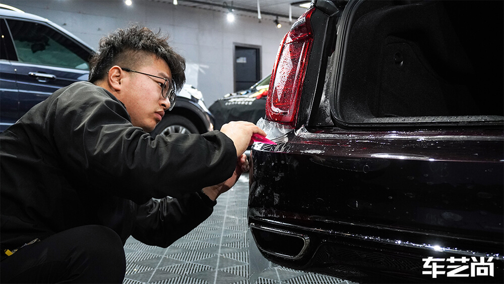 红旗H9全车装贴龙膜隐形车衣+玻璃膜（6）