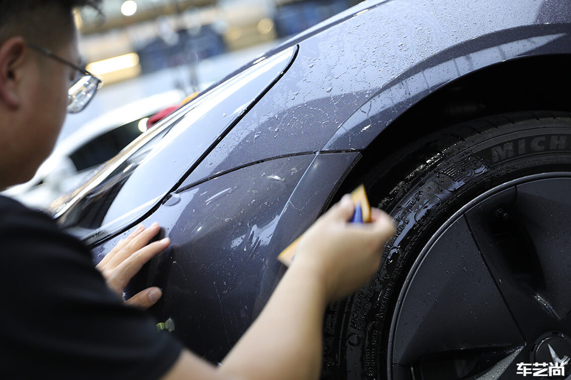 特斯拉Model 3施工龙膜隐形车衣，施工展示（6）