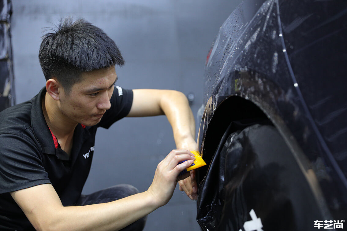 特斯拉Model 3施工龙膜隐形车衣，施工展示（10）