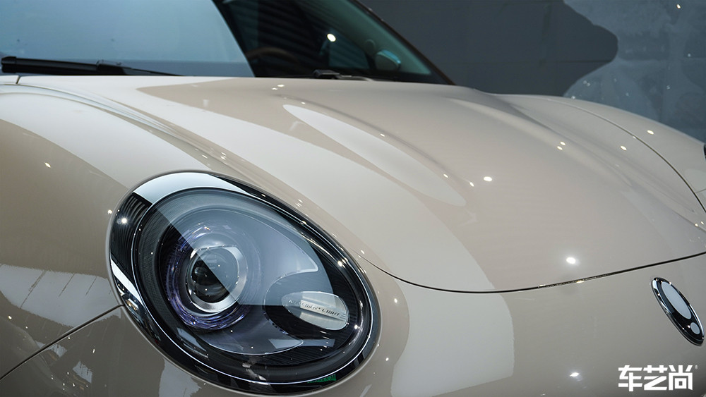 长城欧拉好猫装贴龙膜玻璃膜施工过程展示（图七）