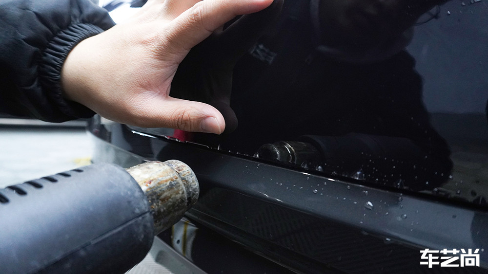 宝马5系转贴龙膜隐形车衣，施工过程展示（图六）