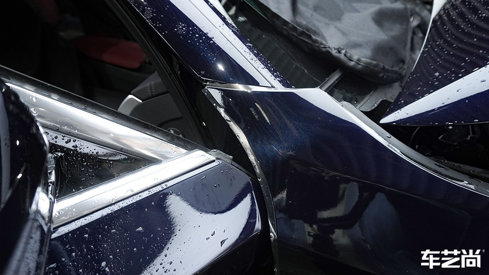 宝马5系转贴龙膜隐形车衣，施工过程展示（图七）