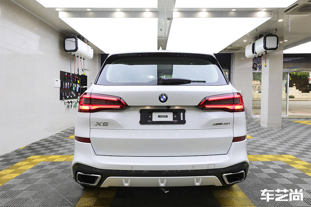 白色宝马X5装贴LLumar漆面保护膜（8）